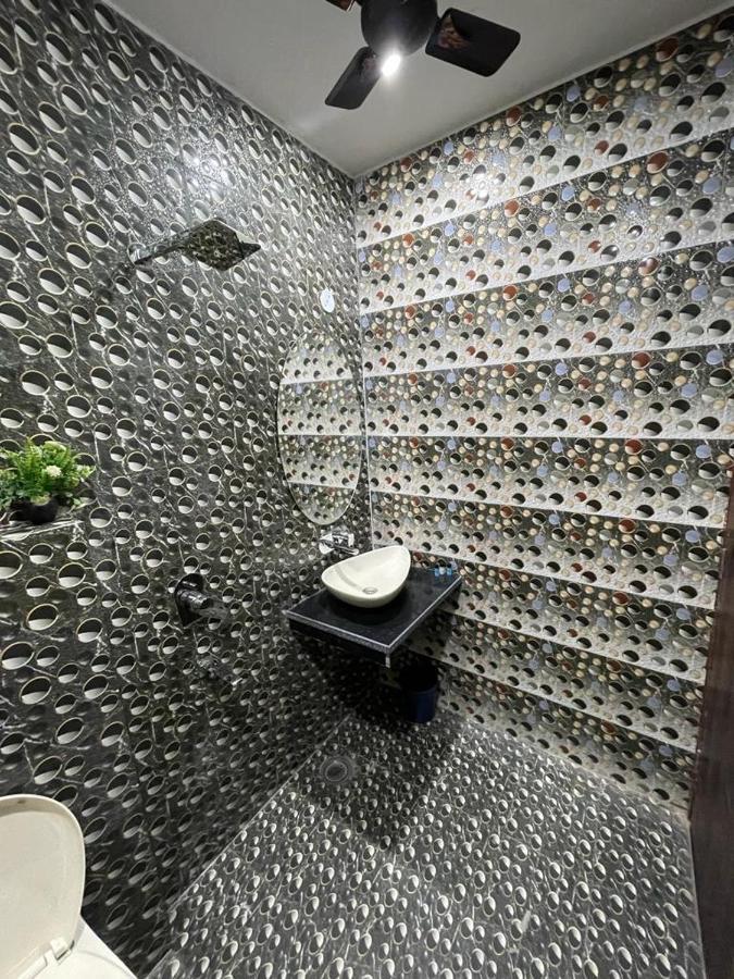 The Bubbles Bed & Breakfast Амритсар Екстериор снимка